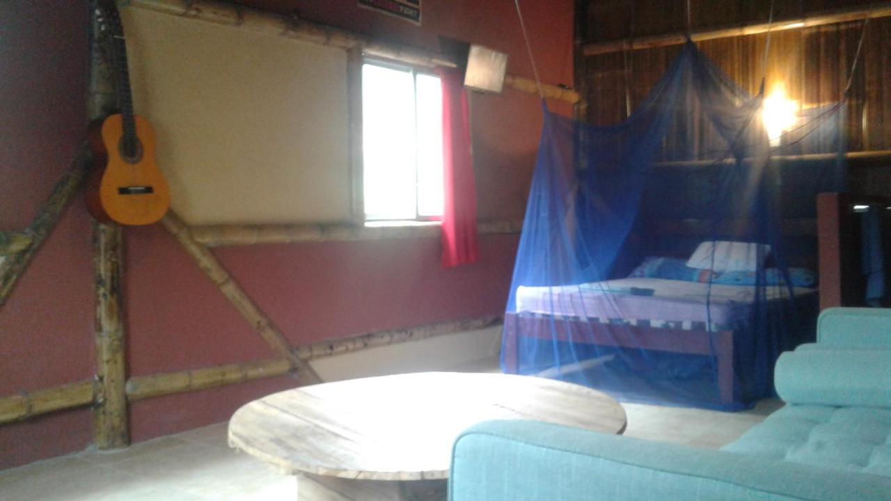 My Little House Surf&Backpacker Hostel 몬따니따 외부 사진