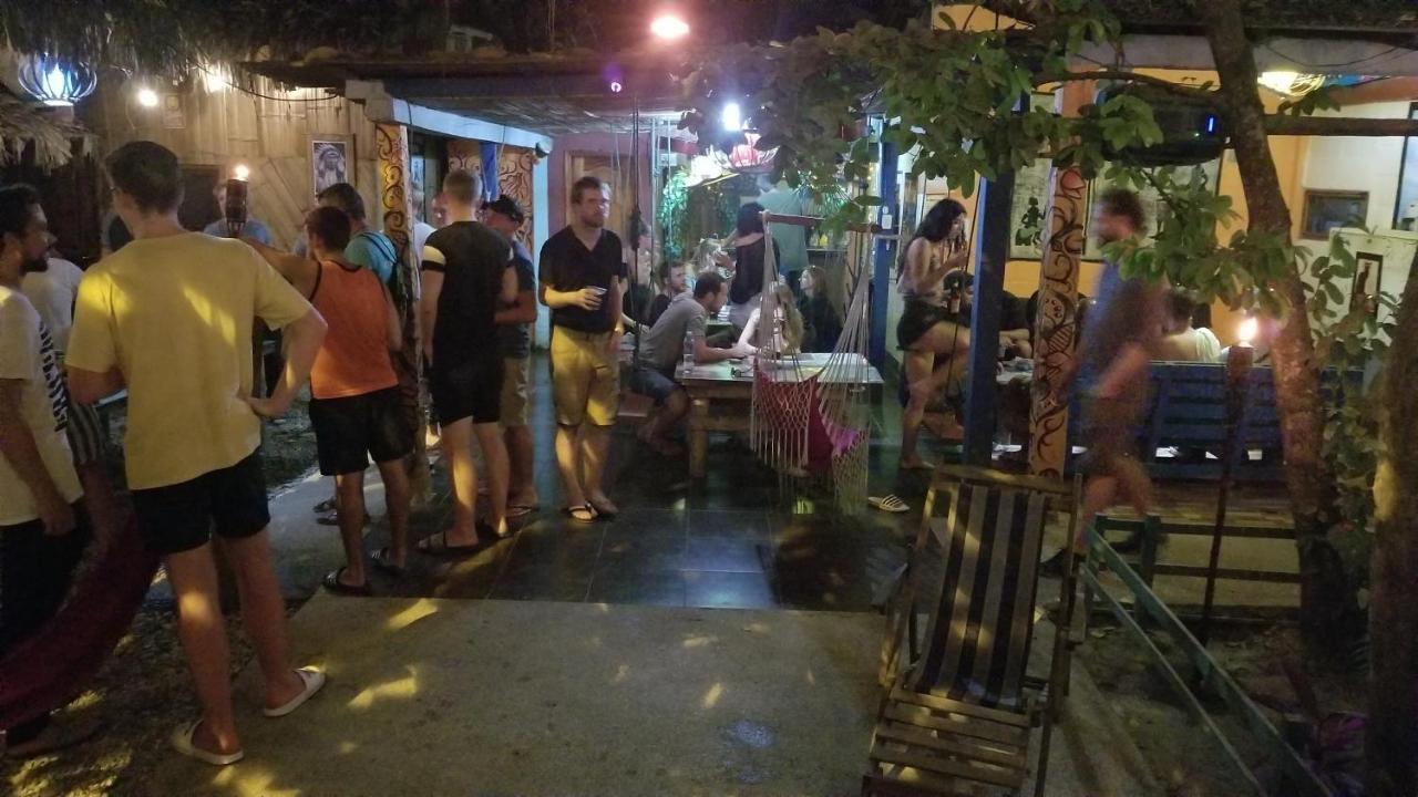My Little House Surf&Backpacker Hostel 몬따니따 외부 사진