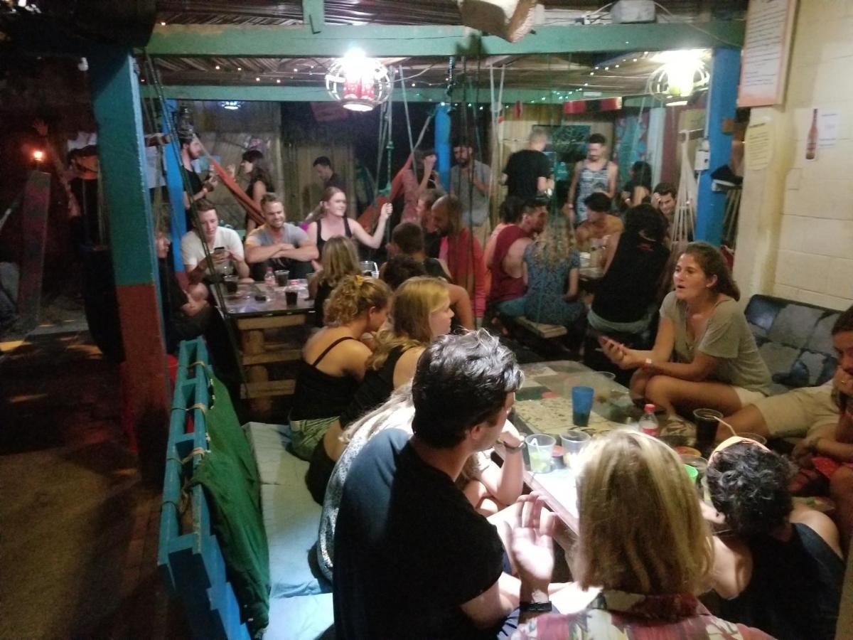 My Little House Surf&Backpacker Hostel 몬따니따 외부 사진